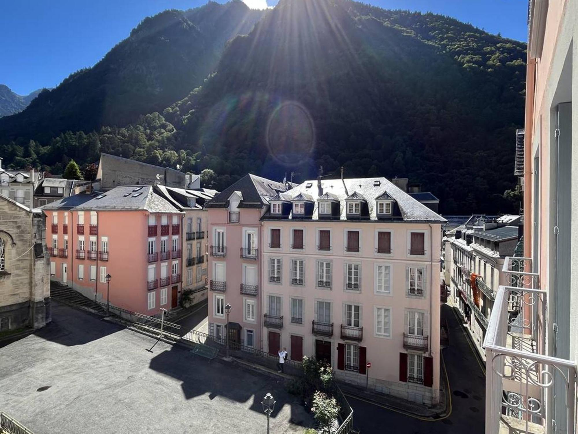 Appartement T3 Chaleureux Au Centre De Cauterets, 4 Couchages, Balcon Sud, Proche Thermes Et Telecabine - Fr-1-234-132 Luaran gambar